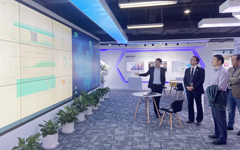 高新區管委會(huì )領(lǐng)導蒞臨卓智公司調研
